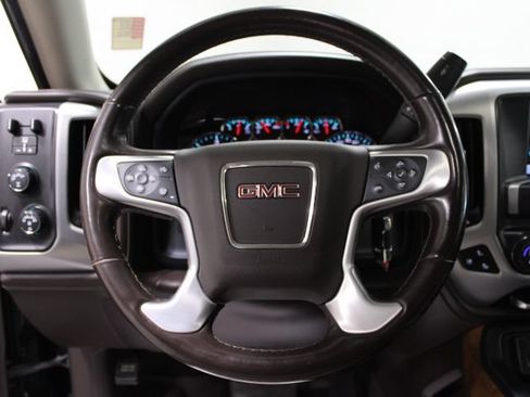 Used 2018 GMC Sierra 1500 SLT AWD/4WD image 38