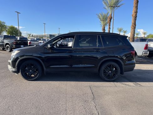 Used 2022 Honda Pilot Black Edition image 3