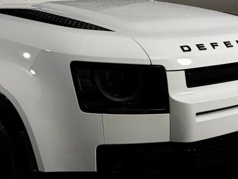 New 2026 Land Rover Defender 130 X-Dynamic SE image 16