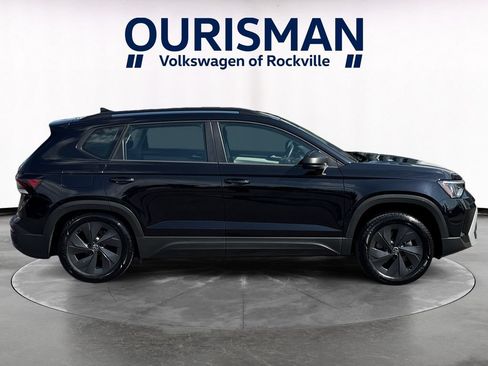 Used 2025 Volkswagen Taos S FWD image 7