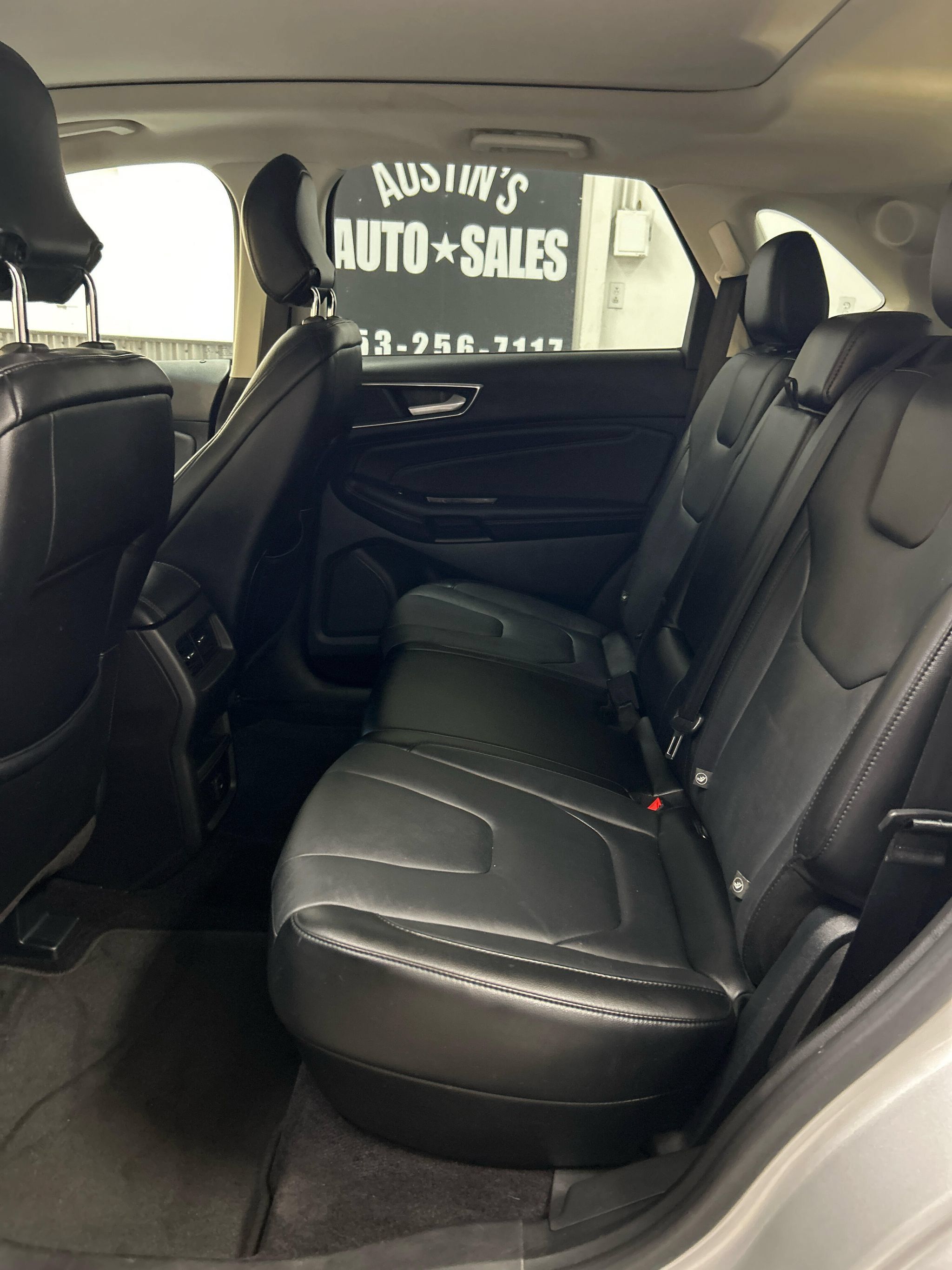 Used 2015 Ford Edge Titanium AWD/4WD image 9
