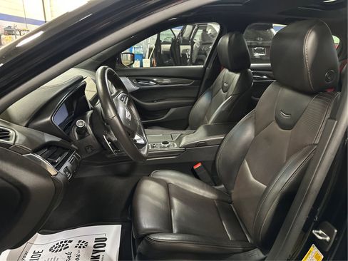 Certified 2022 Cadillac CT5 V w/ Premium Package image 9