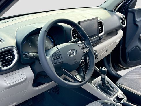 New 2026 Hyundai Venue SEL image 4