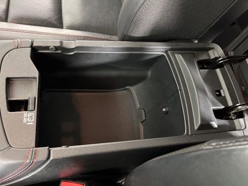 Used 2024 Dodge Durango GT image 32