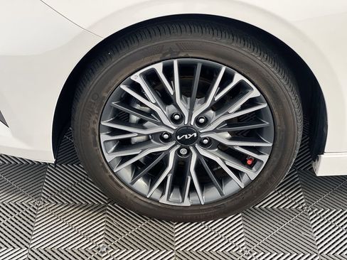 Certified 2024 Kia Forte GT-Line FWD image 13