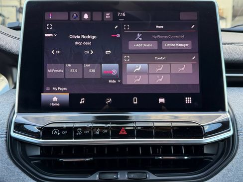 Used 2022 Jeep Compass Latitude AWD/4WD image 21
