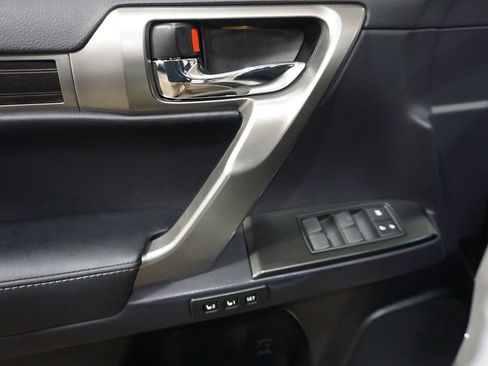 Used 2023 Lexus GX 460 Premium w/ Accessory Package image 4