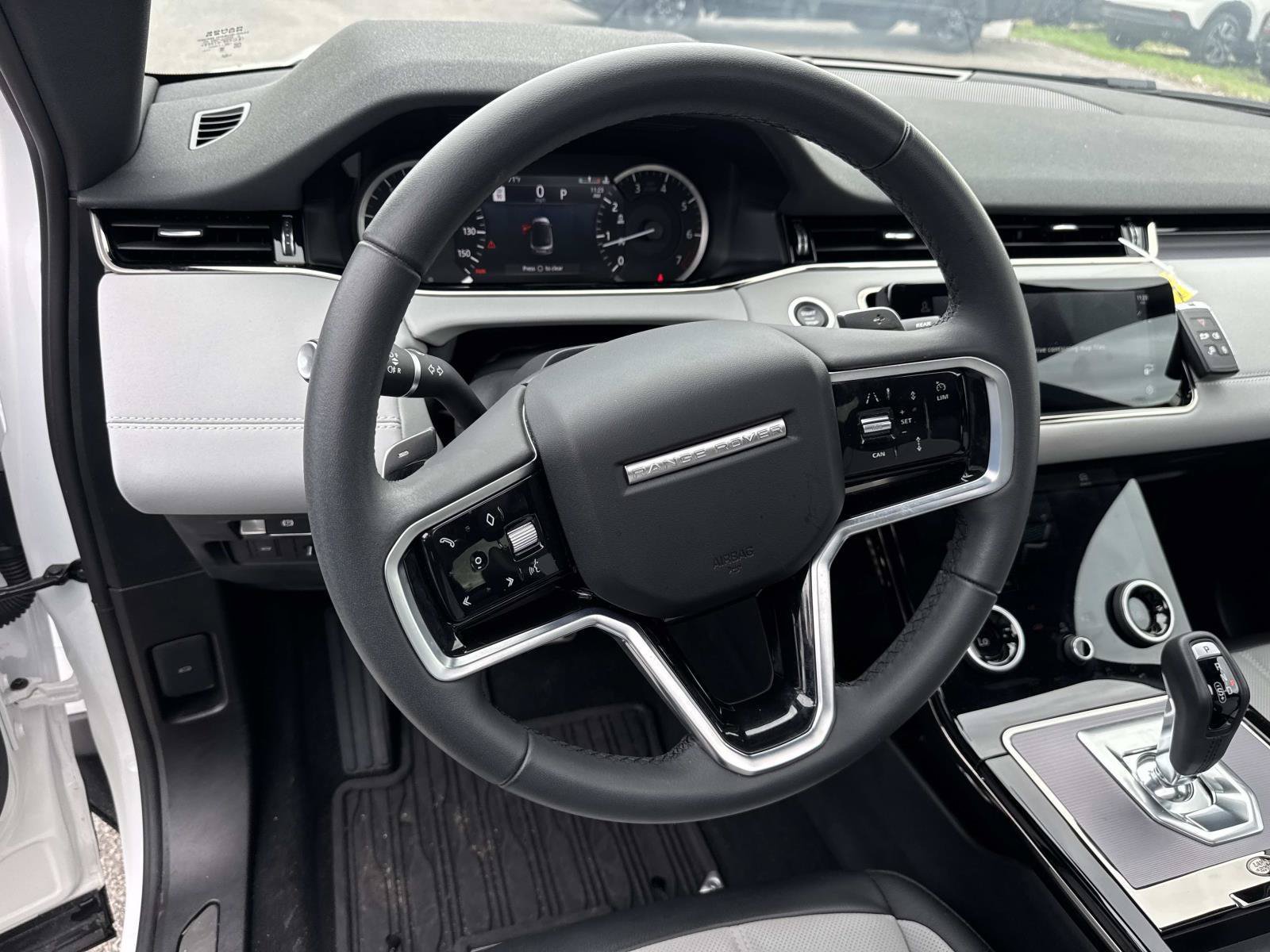 Used 2023 Land Rover Range Rover Evoque R-Dynamic SE AWD/4WD image 22