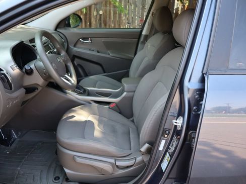 Used 2011 Kia Sportage LX w/ Convenience Pkg FWD image 19