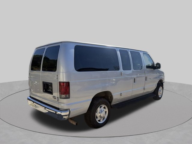 Used 2013 Ford E-350 and Econoline 350 XLT RWD image 5