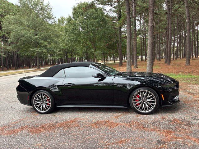 Used 2025 Ford Mustang GT Premium RWD image 36