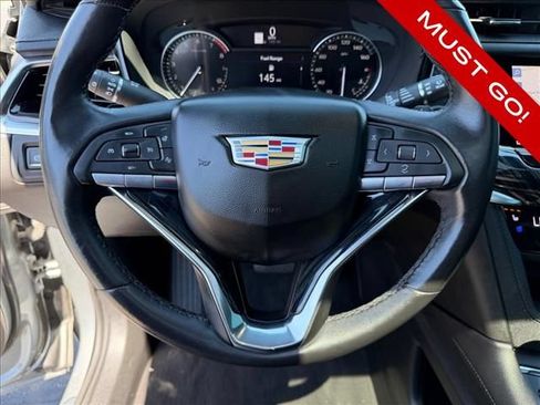 Certified 2024 Cadillac XT6 Premium Luxury w/ LPO, Floor Liner Package AWD/4WD image 17