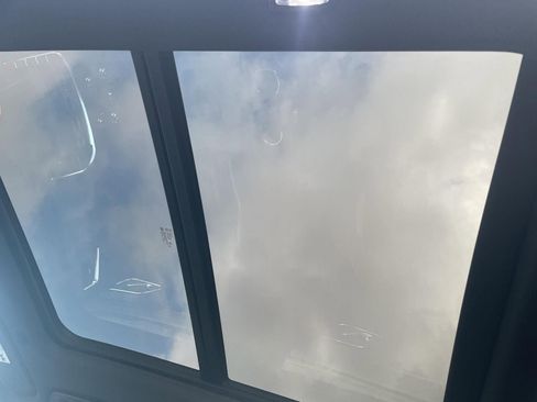 Used 2024 GMC Yukon AT4 w/ Technology Package image 26