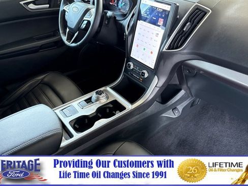 Used 2024 Ford Edge SEL AWD/4WD image 16