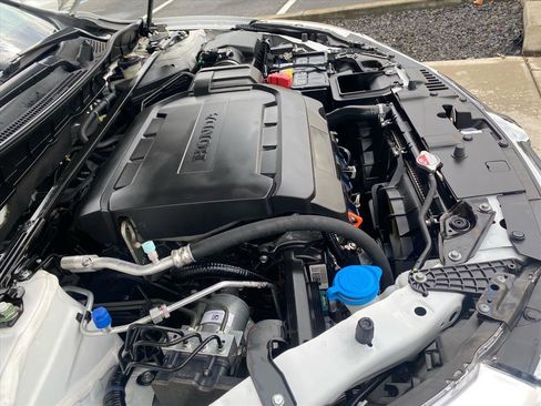 Used 2016 Honda Accord Touring image 35