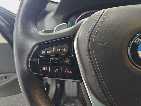 Certified 2023 BMW 530i w/ Premium Package image 20