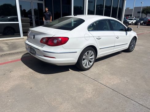 Used 2011 Volkswagen CC Sport FWD image 5