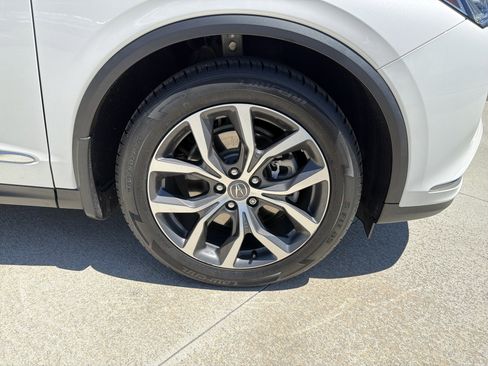 Certified 2023 Acura MDX FWD w/ Technology Package image 13