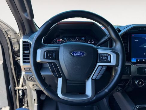 Used 2022 Ford F350 Platinum w/ FX4 Off-Road Package AWD/4WD image 13