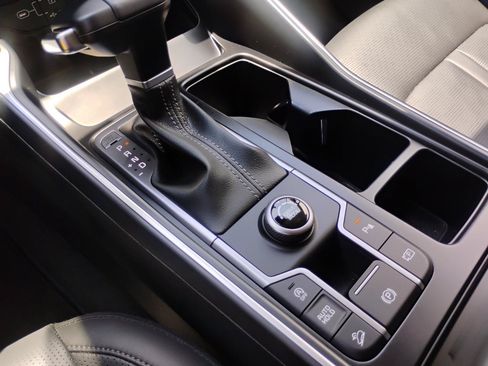 Used 2024 Kia Sorento S w/ Panoramic Sunroof Package FWD image 50
