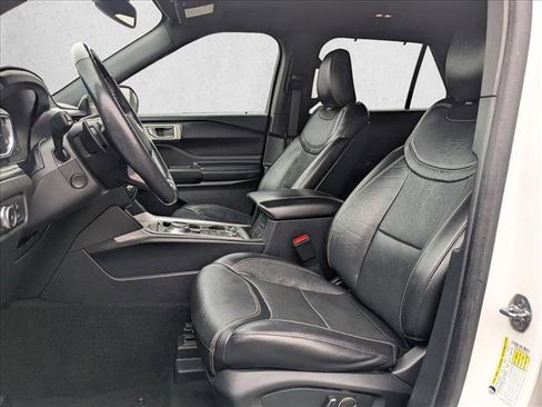 Used 2020 Ford Explorer ST image 18