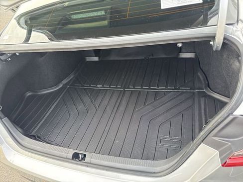 Used 2025 Toyota Camry LE image 12