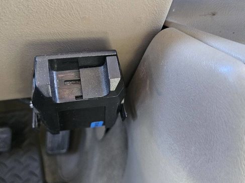 Used 2002 GMC Sierra 1500 4x4 Extended Cab w/ SLT Marketing Option Pkg image 16