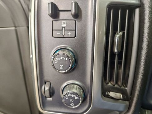 Used 2018 Chevrolet Silverado 1500 LT w/ All Star Edition image 26