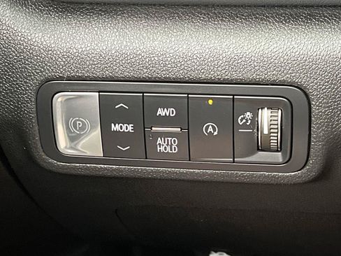 Certified 2025 GMC Terrain Elevation AWD/4WD image 15