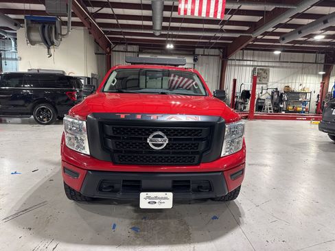 Used 2020 Nissan Titan S w/ S Utility Package image 2