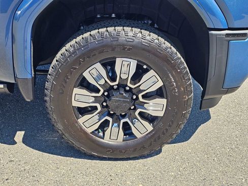 New 2026 GMC Sierra 3500 Denali w/ Denali Reserve Package AWD/4WD image 9