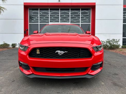 Used 2017 Ford Mustang Coupe image 2