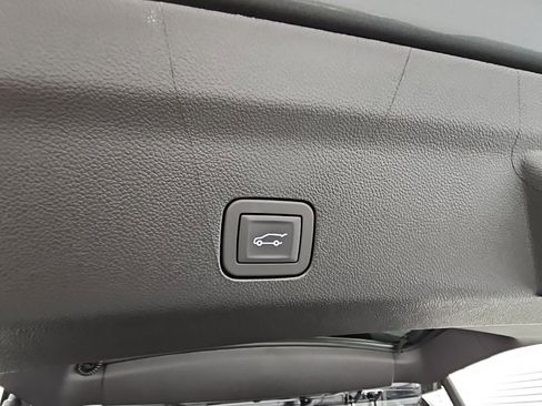 New 2025 GMC Yukon XL Denali w/ Sun & Power Step Package image 40