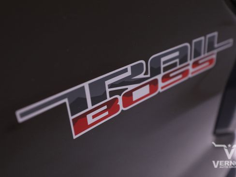 Used 2023 Chevrolet Colorado Trail Boss w/ Technology Package image 34