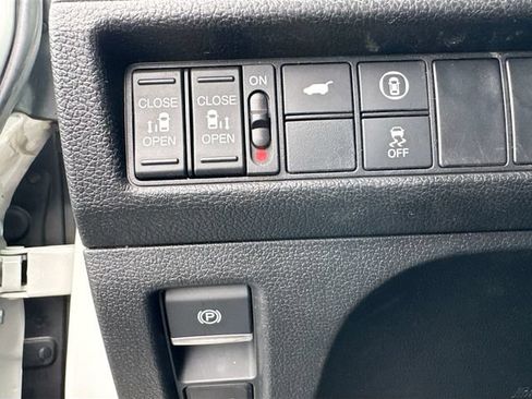 Certified 2023 Honda Odyssey Sport image 13