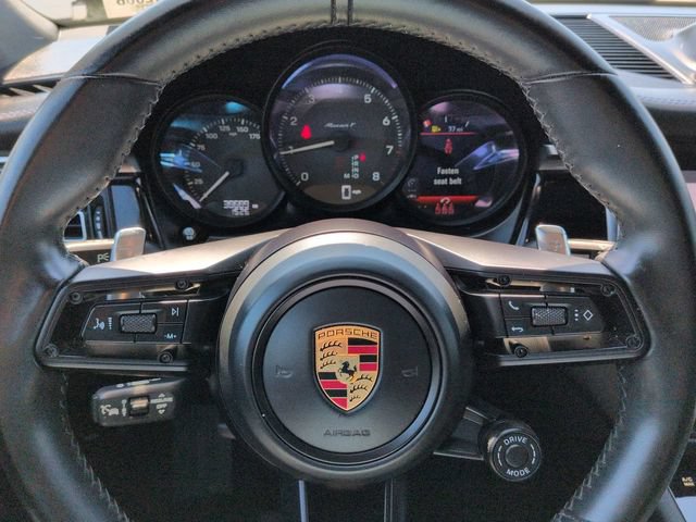 Used 2023 Porsche Macan Turbo AWD/4WD image 34
