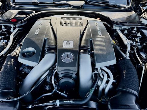Used 2013 Mercedes-Benz SL 63 AMG image 32