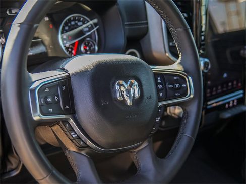 Used 2025 RAM 1500 Laramie image 27
