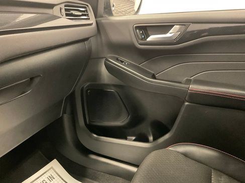 Used 2025 Ford Escape ST-Line AWD/4WD image 25