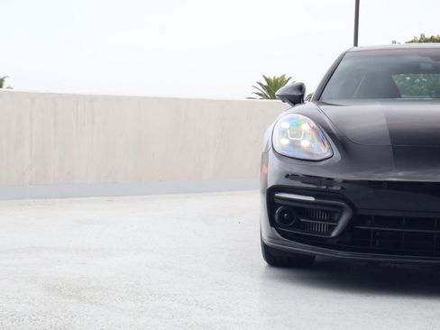 Certified 2023 Porsche Panamera w/ Smoking Package RWD image 12