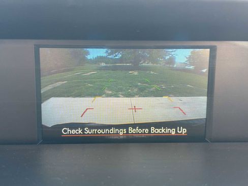 Used 2015 Subaru Forester 2.5i Premium w/ All-Weather Package AWD/4WD image 24