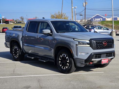 Used 2022 Nissan Frontier Pro-X w/ Technology Package image 5