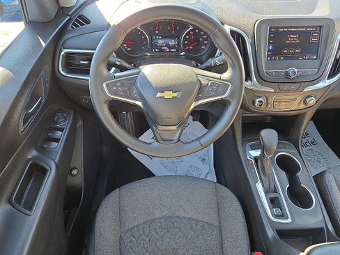 Used 2024 Chevrolet Equinox LT image 13