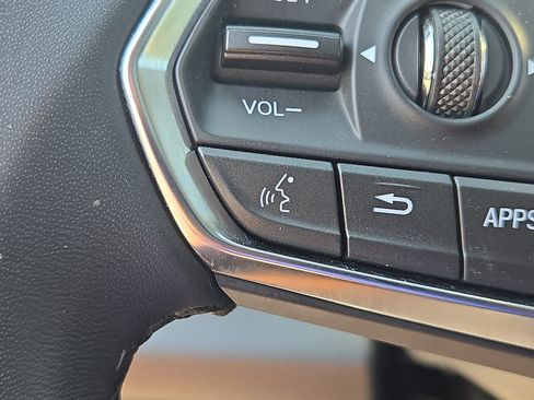 Used 2024 Acura RDX SH-AWD image 27