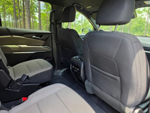 Used 2026 Chevrolet Traverse LT w/ Driver Confidence Package FWD image 21