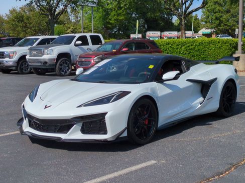 Certified 2026 Chevrolet Corvette Z06 RWD image 5