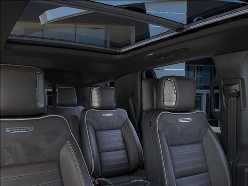 New 2026 GMC Yukon Denali Ultimate AWD/4WD image 24