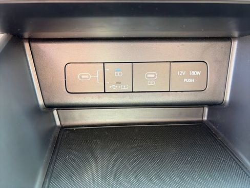 Used 2025 Hyundai Sonata SEL FWD image 19