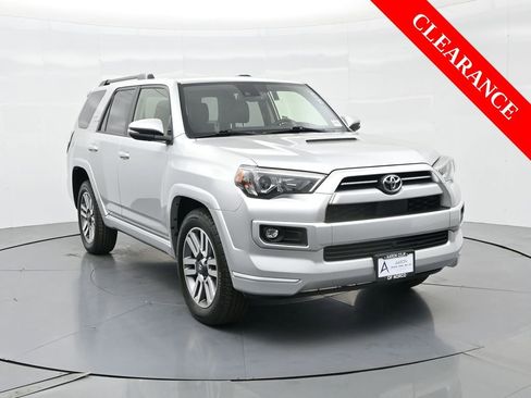 Used 2022 Toyota 4Runner TRD Sport image 3