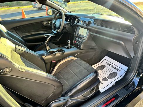 Used 2017 Ford Mustang Shelby GT350 image 31